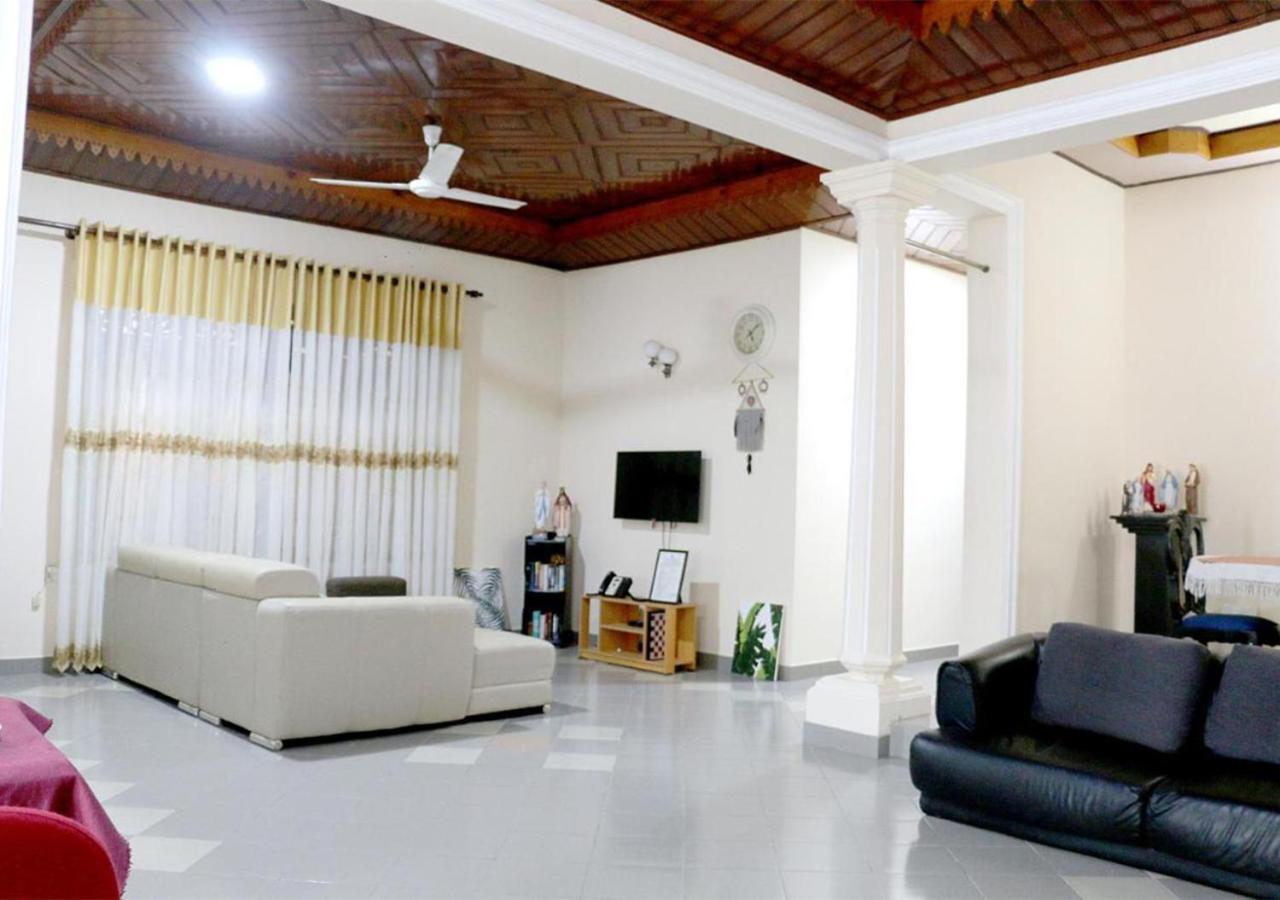 Cozy Inn نيجومبو المظهر الخارجي الصورة